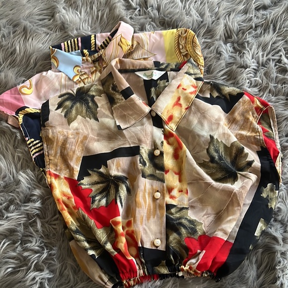 Sleeveless shirt with collar - Picture 2 of 2